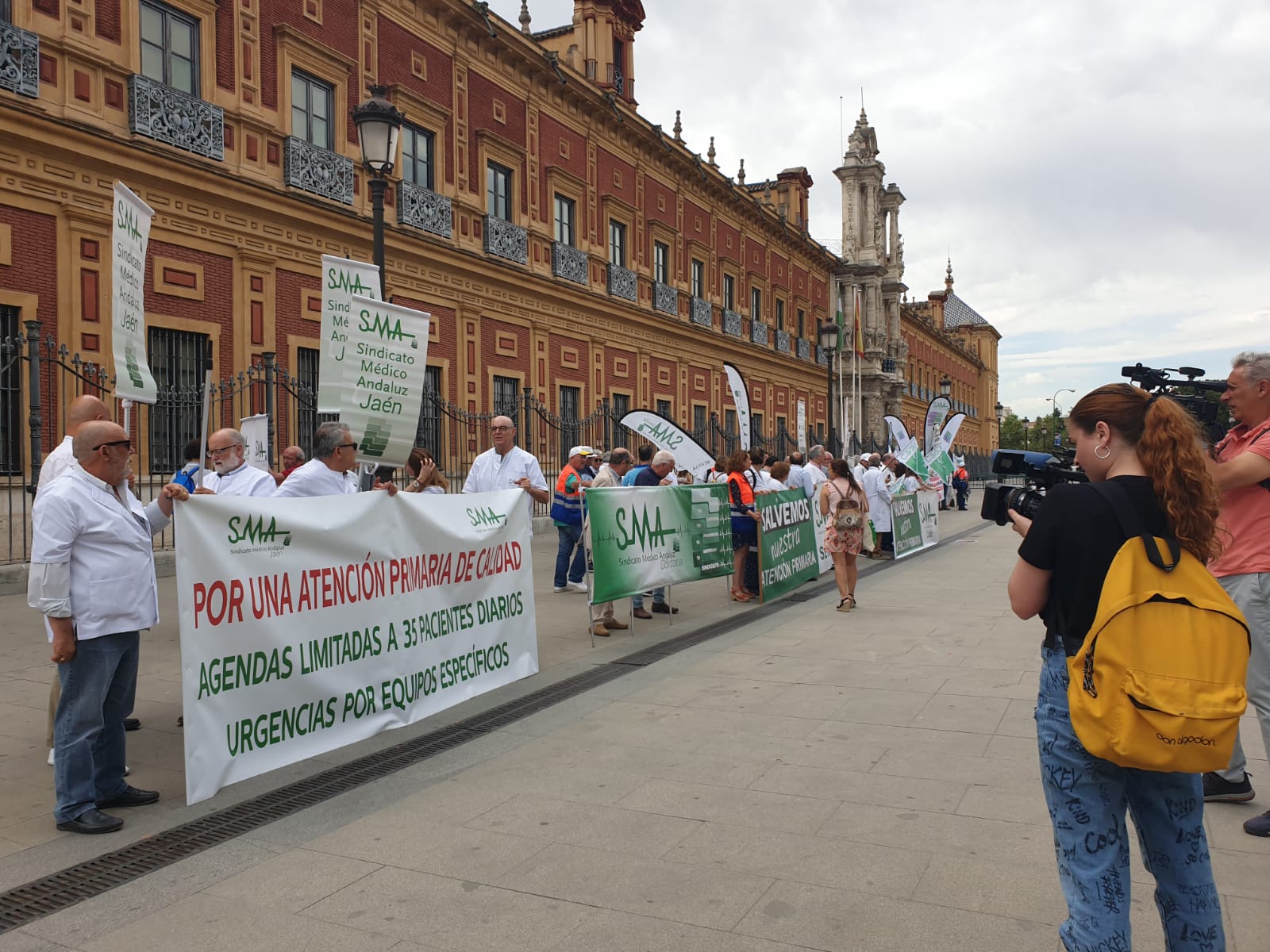 2023-05-03-163158-Cuarta-jornada-de-Huelga-de-los-medicos-andaluces-ante-la-nula-voluntad-del-SAS-de-cumplir-lo-pactado